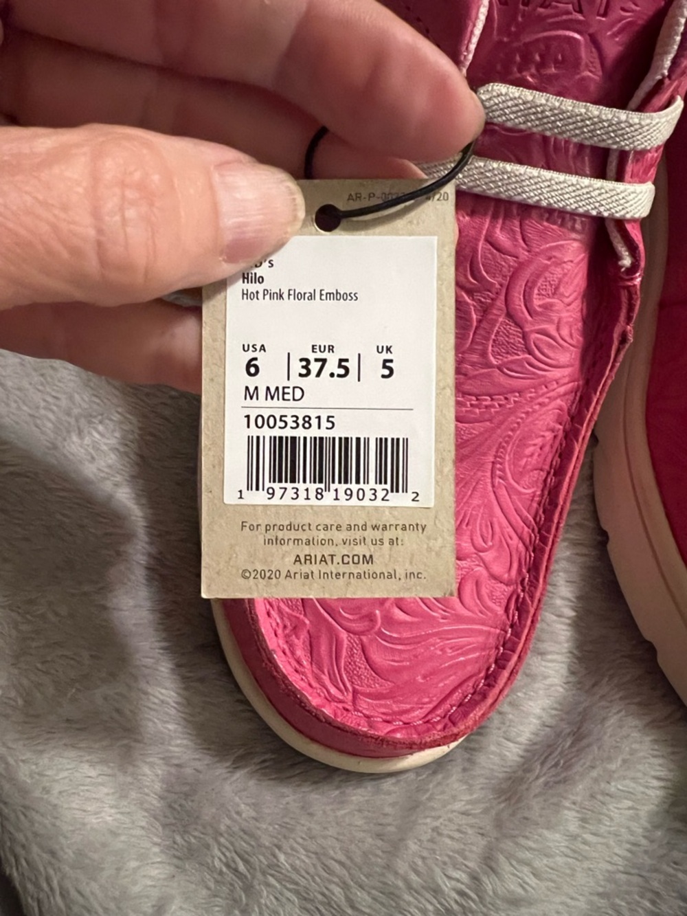 Ariat Hot Pink Floral Emboss Women’s Size 6 Leather Upper Shoes, new with tag - Picture 3 of 9